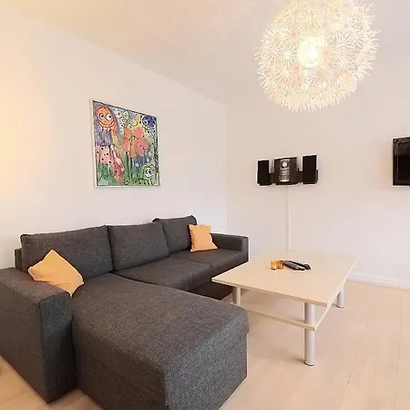 Strandby Plads * אסביירג